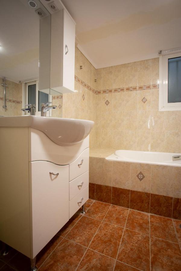 Efis Apartment Down Town Perfect Location Nafpaktos Eksteriør billede